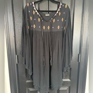 Chic Black Tunic with Colorful Embroidery